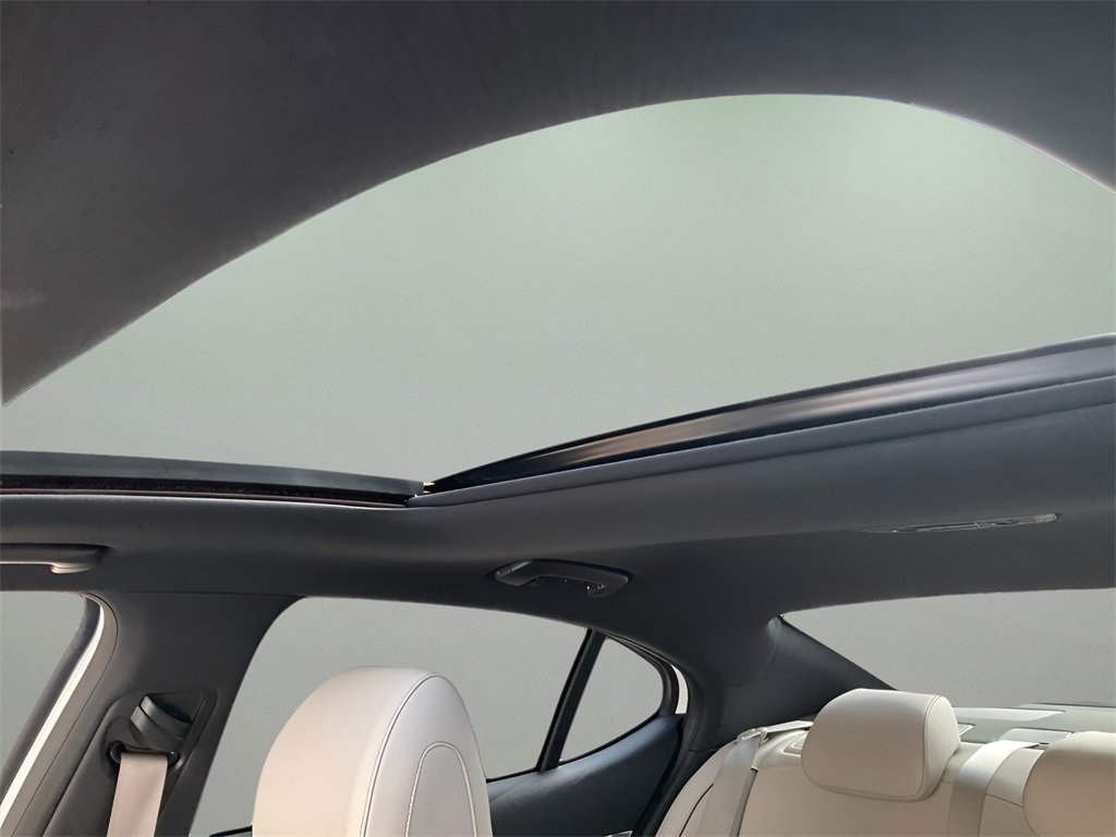 Used 2023 Genesis G70 2.0T w/ Sport Prestige Package image 17