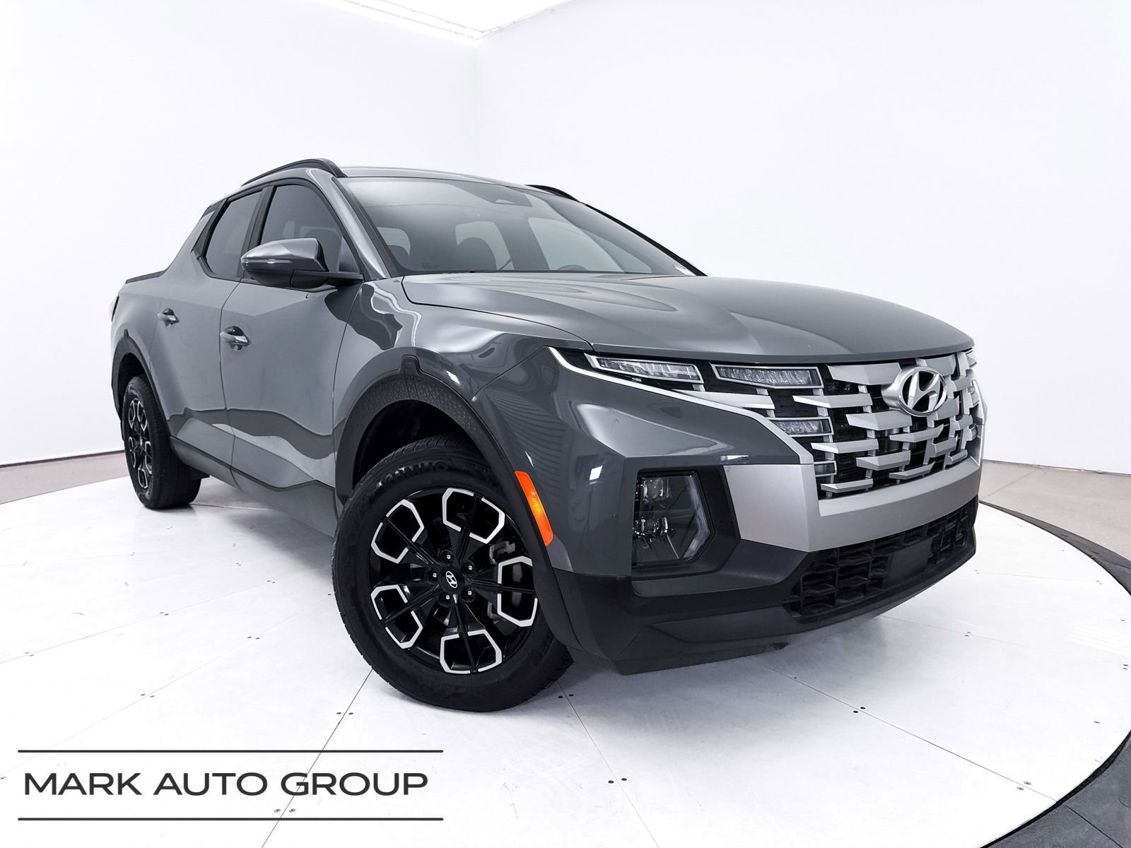 Used 2023 Hyundai Santa Cruz SEL Premium image 1