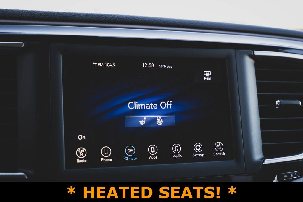 Used 2019 Chrysler Pacifica Touring-L image 5