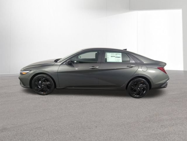 New 2026 Hyundai Elantra Sport FWD image 13