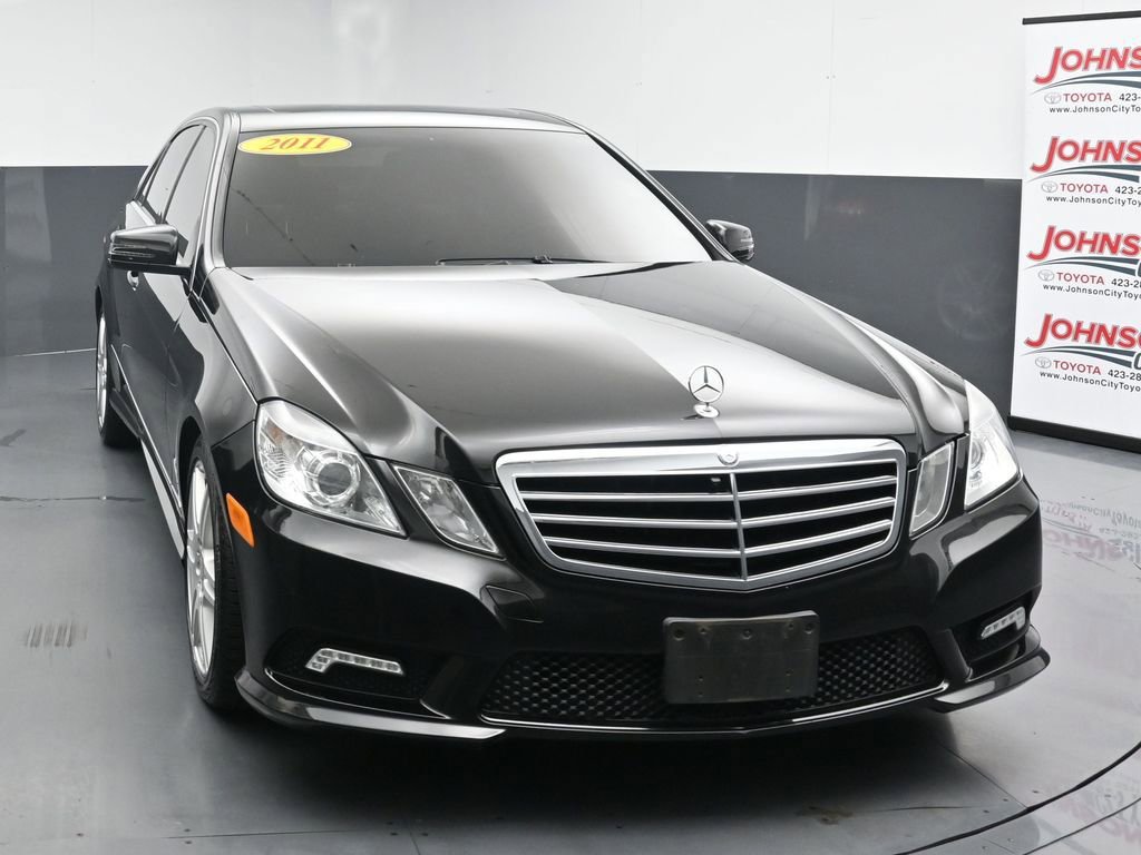 Used 2011 Mercedes-Benz E 350 Sedan image 3