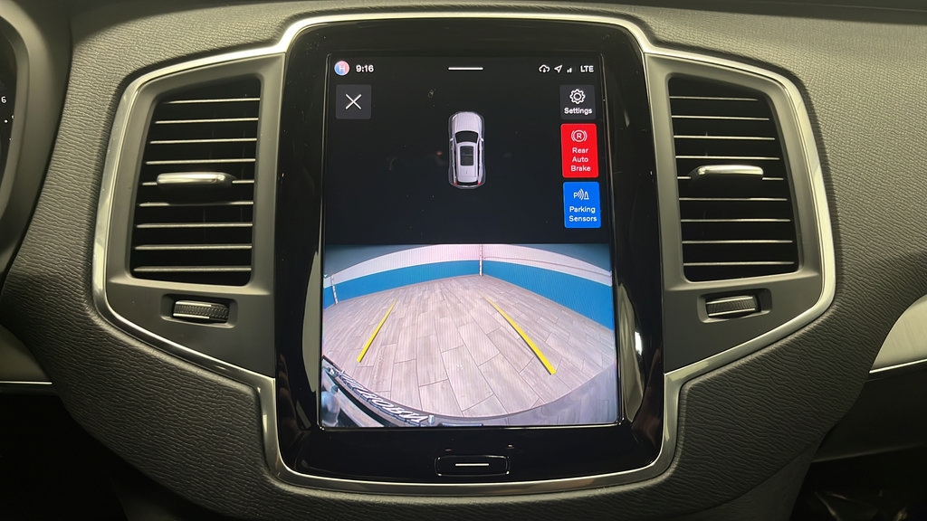 Used 2023 Volvo XC90 B5 Core AWD/4WD image 14