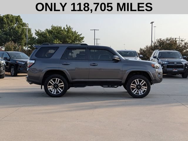 Used 2017 Toyota 4Runner SR5 Premium AWD/4WD image 4