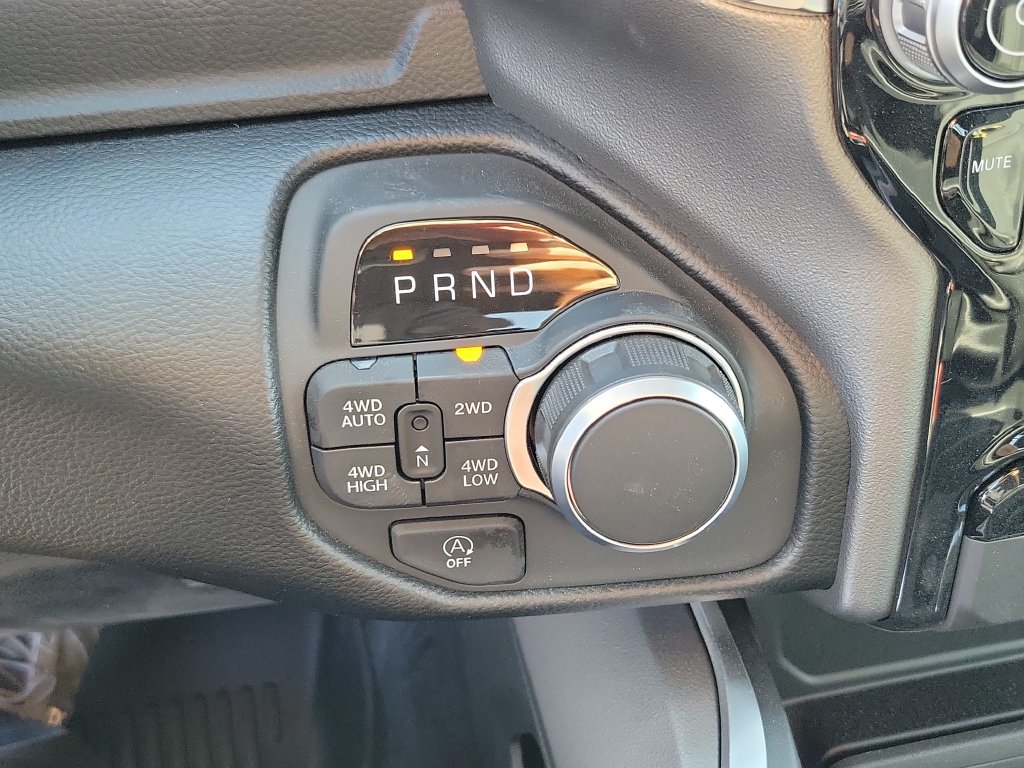 New 2027 RAM 1500 4x4 Crew Cab image 21