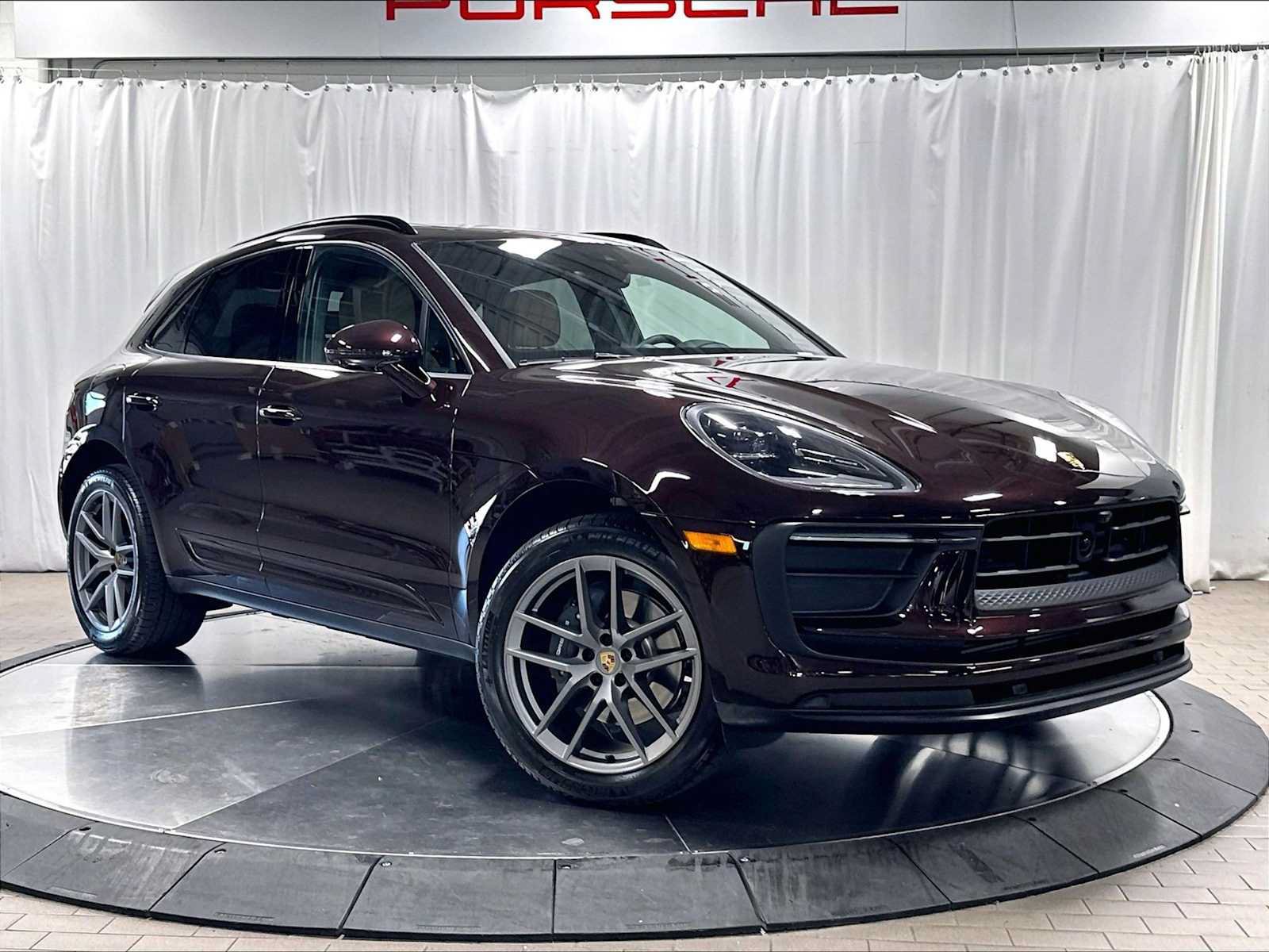 Used 2026 Porsche Macan AWD/4WD image 11