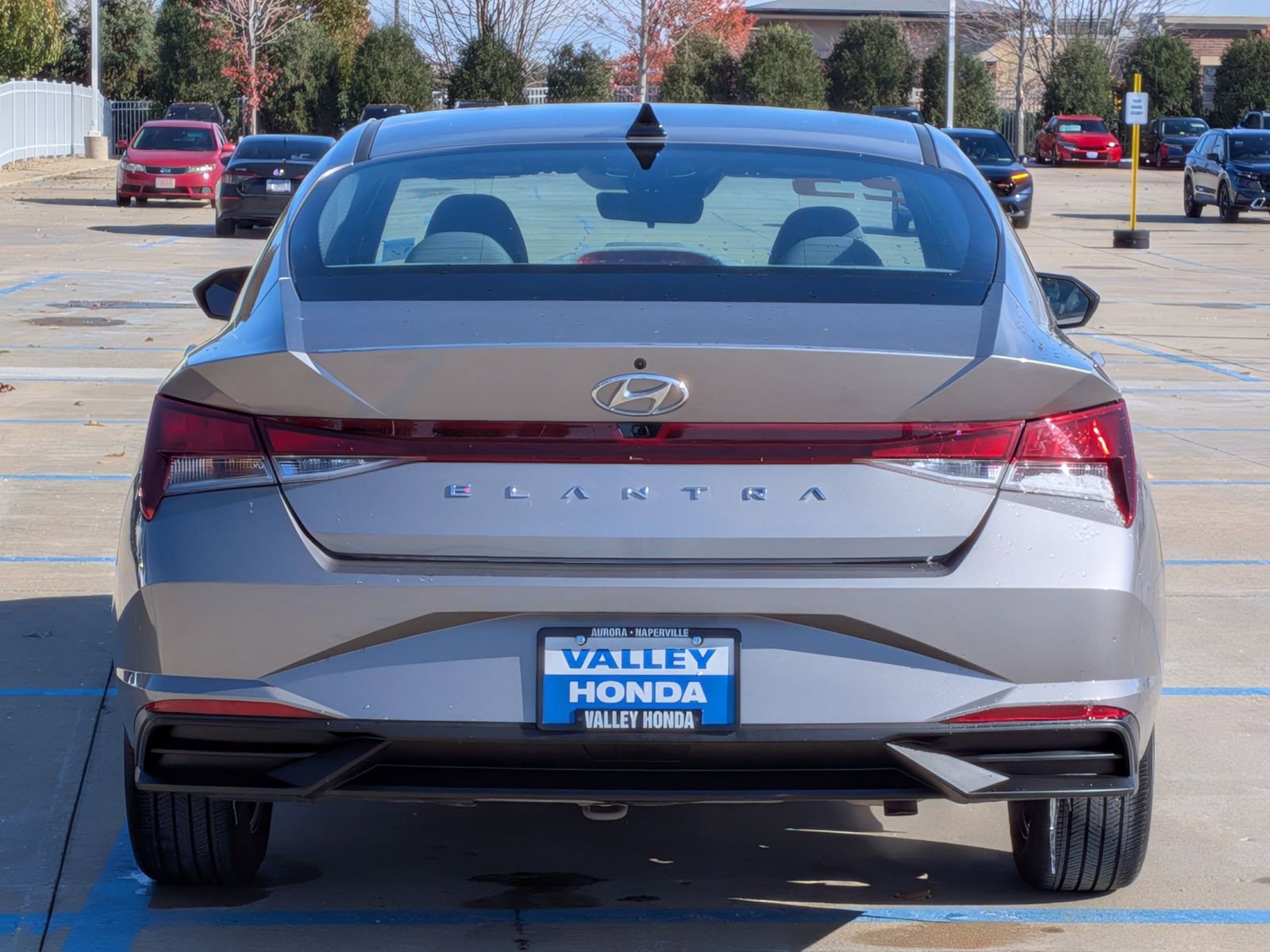 Used 2023 Hyundai Elantra SEL image 7