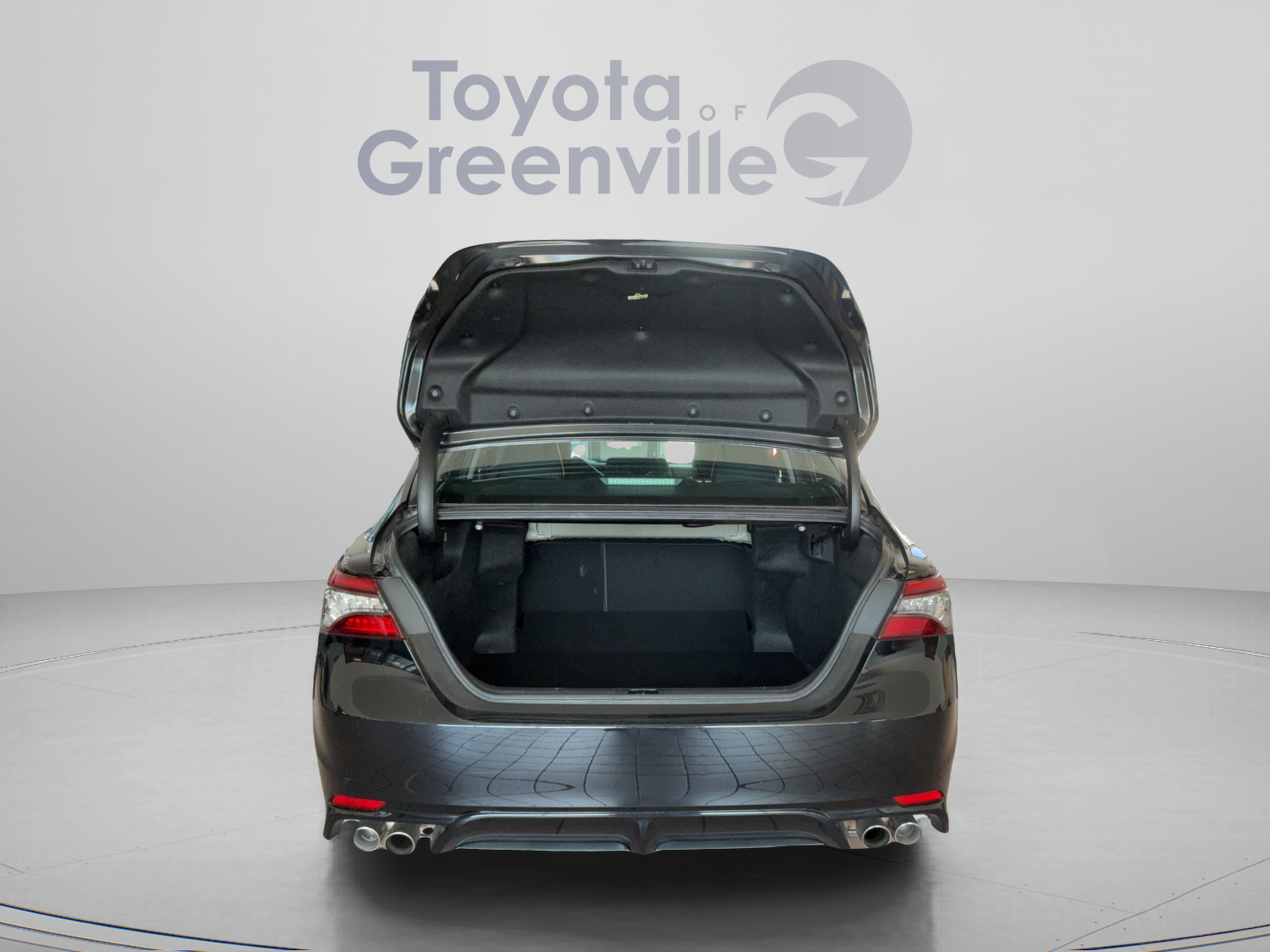 Used 2024 Toyota Camry XSE FWD image 29
