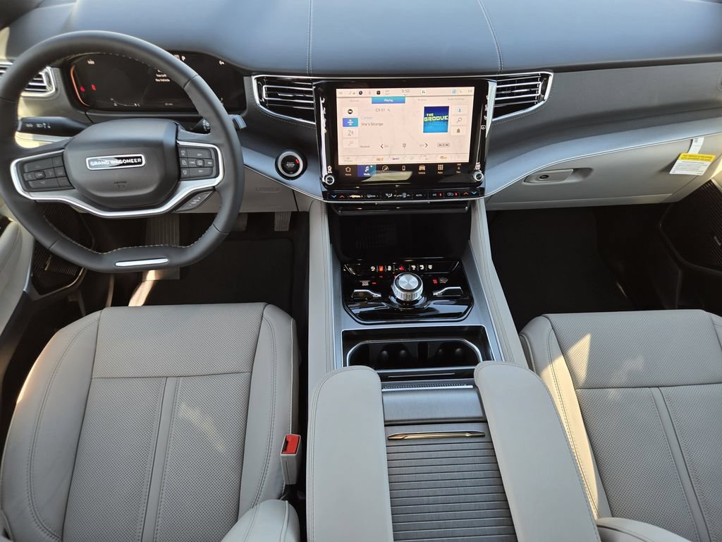 New 2026 Jeep Grand Wagoneer L Limited AWD/4WD image 13