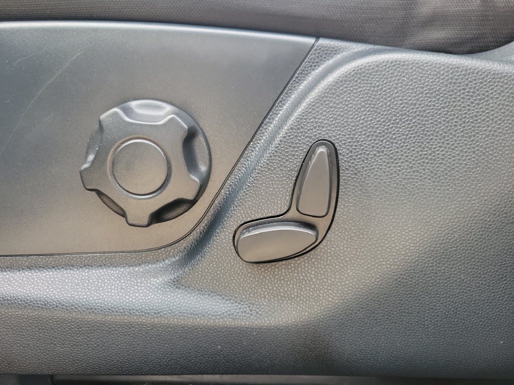 Used 2019 Ford EcoSport SE FWD image 16