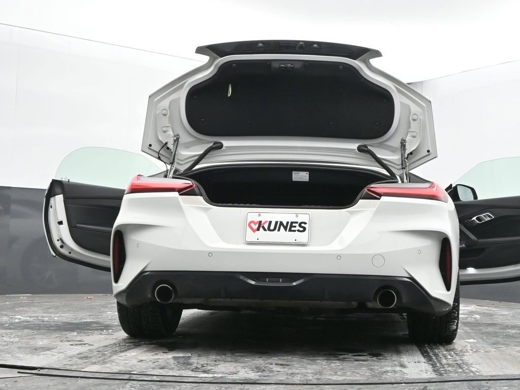 Used 2025 BMW Z4 sDrive30i image 65