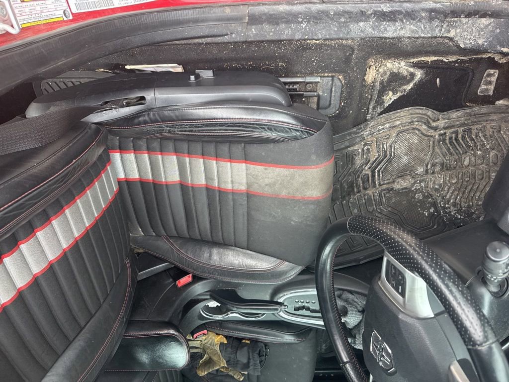 Used 2014 Dodge Avenger R/T w/ Sun/Sound Group image 9