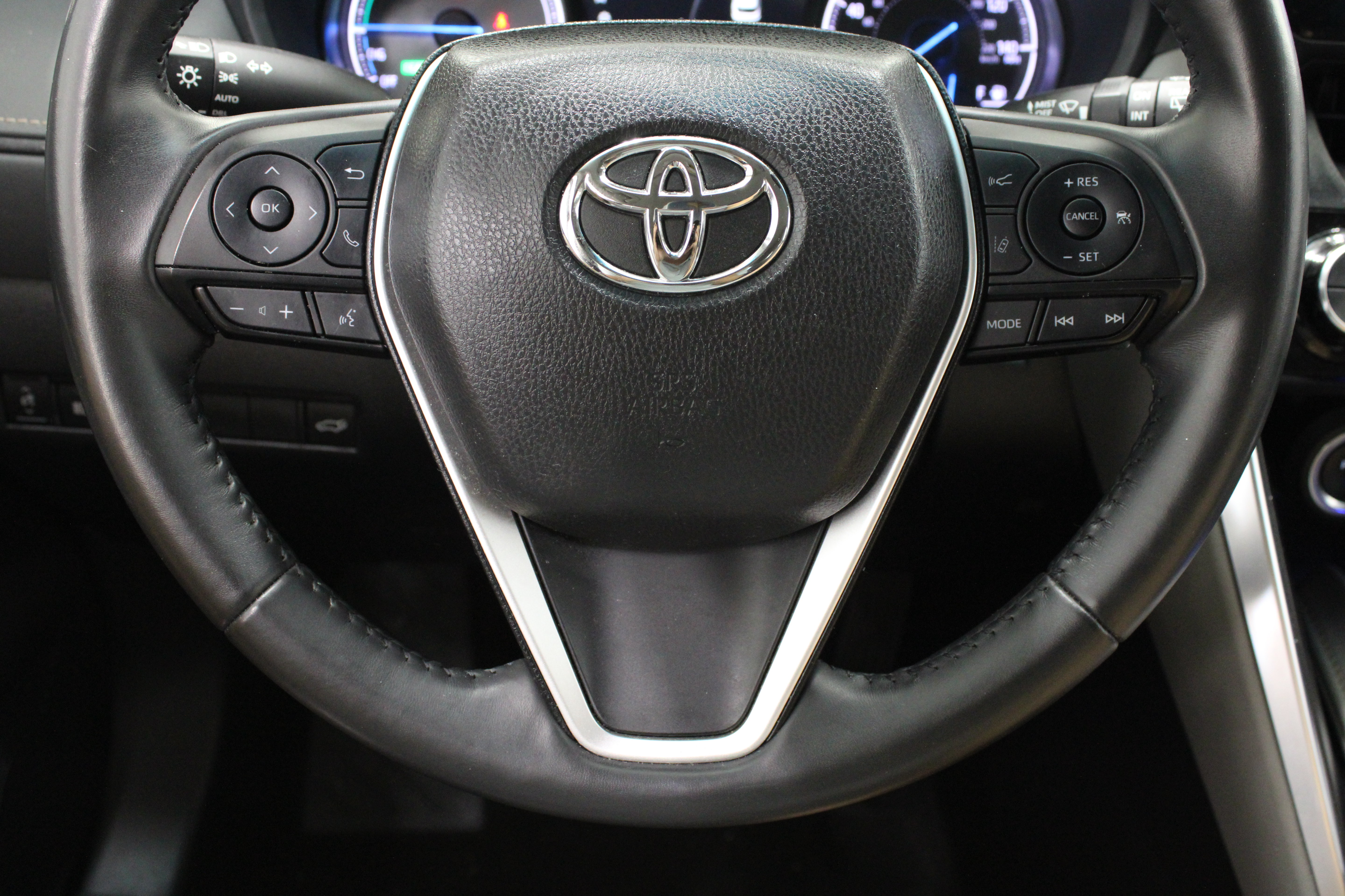 Certified 2023 Toyota Venza LE AWD/4WD image 24