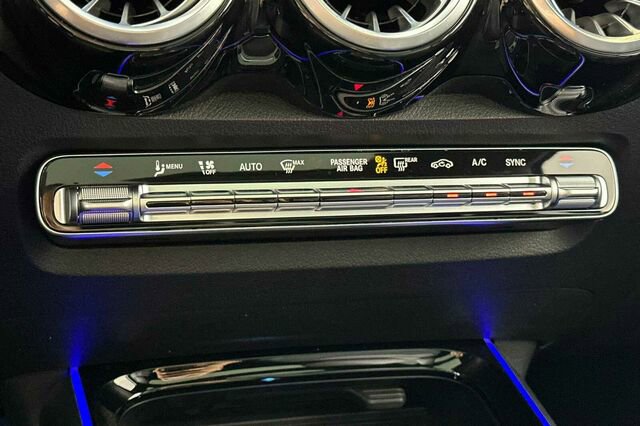 Used 2024 Mercedes-Benz GLB 250 image 20