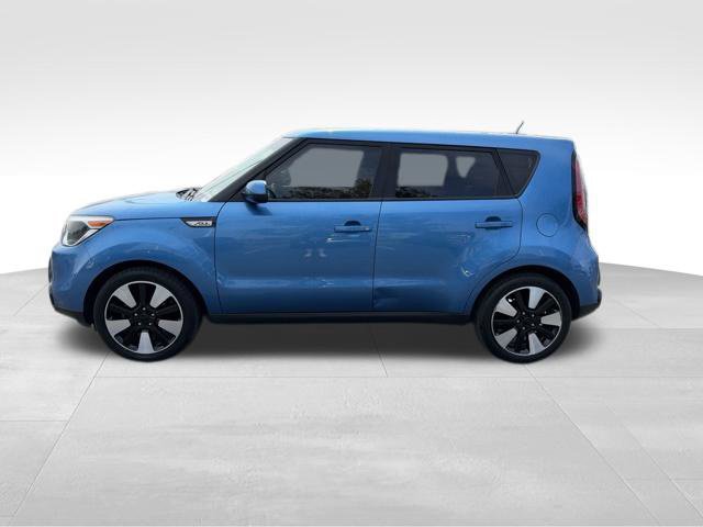 Used 2016 Kia Soul + w/ Designer's Package FWD image 4