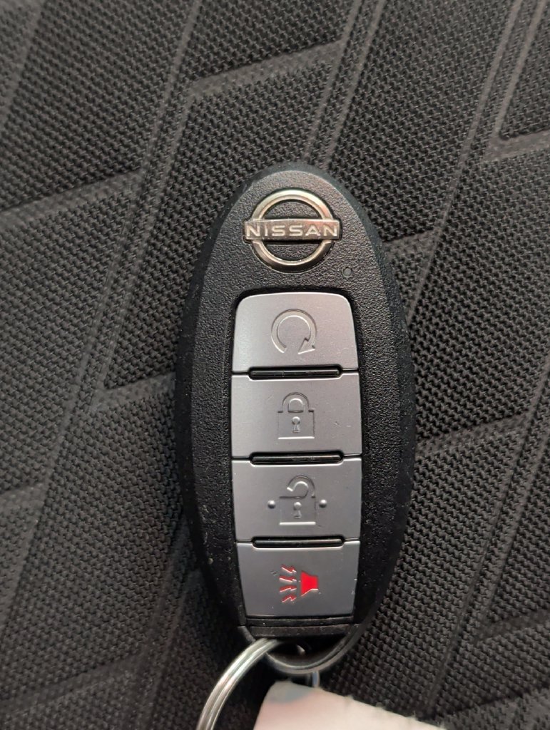 Used 2022 Nissan Kicks SV FWD image 33