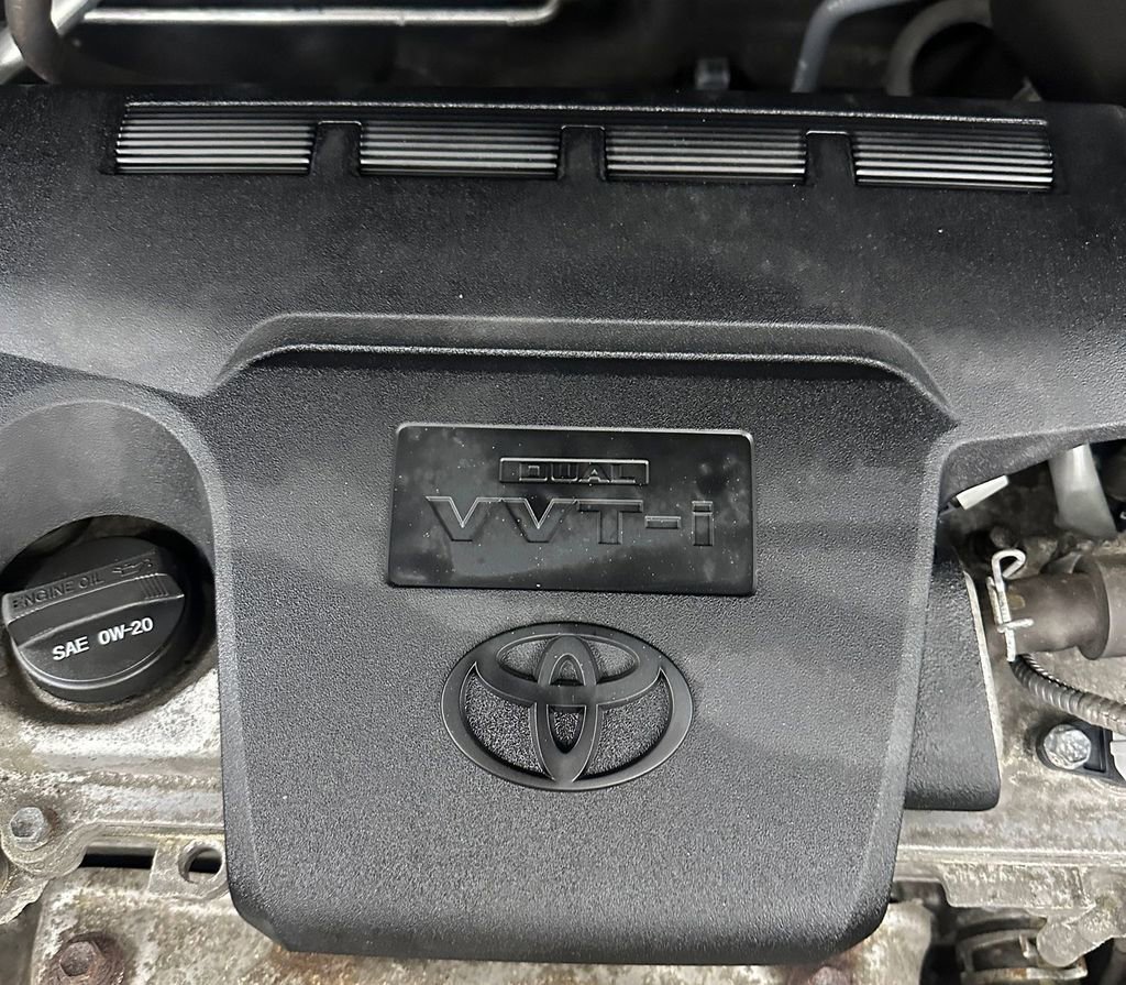 Used 2016 Toyota RAV4 LE AWD/4WD image 7