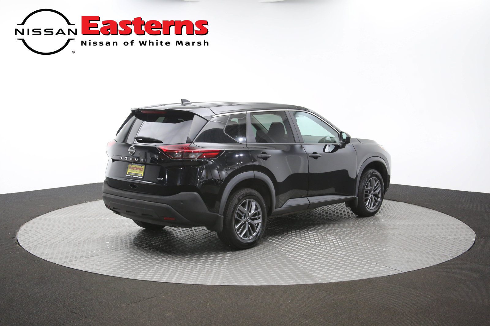 Used 2023 Nissan Rogue S AWD/4WD image 41
