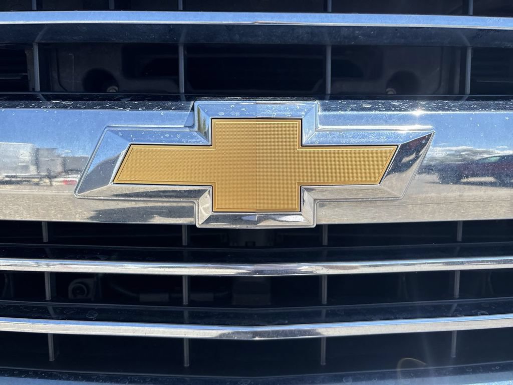 Used 2017 Chevrolet Silverado 1500 High Country w/ High Desert Package AWD/4WD image 34