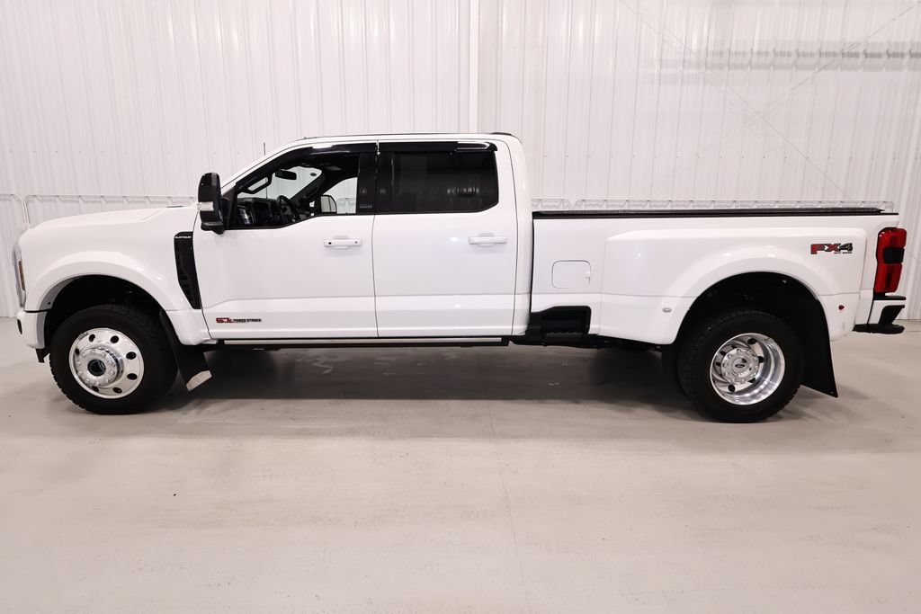 Used 2025 Ford F450 Platinum w/ FX4 Off-Road Package AWD/4WD image 4