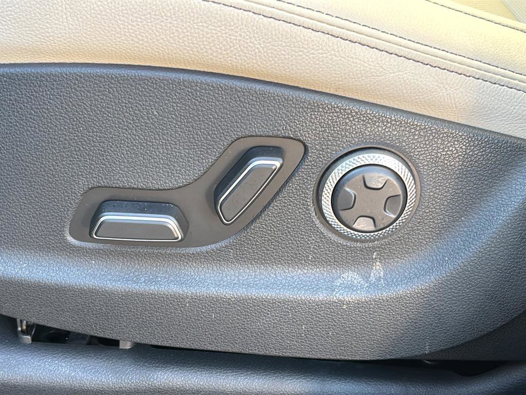 Certified 2026 Genesis GV70 2.5T image 19