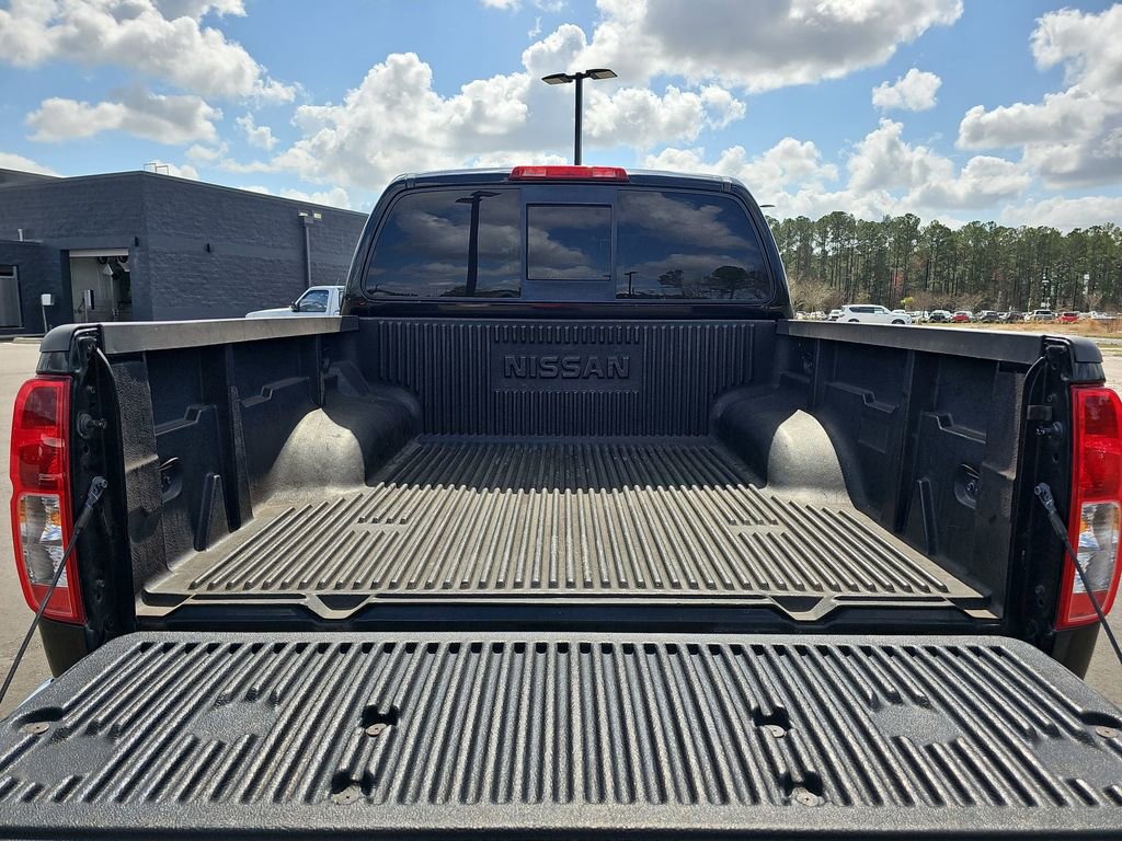 Used 2019 Nissan Frontier SV image 15