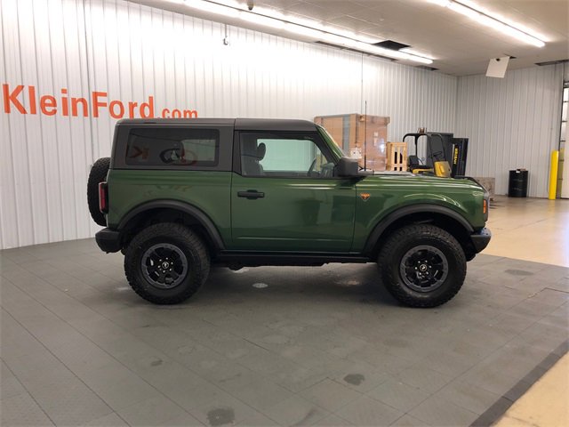 Used 2022 Ford Bronco Badlands image 11