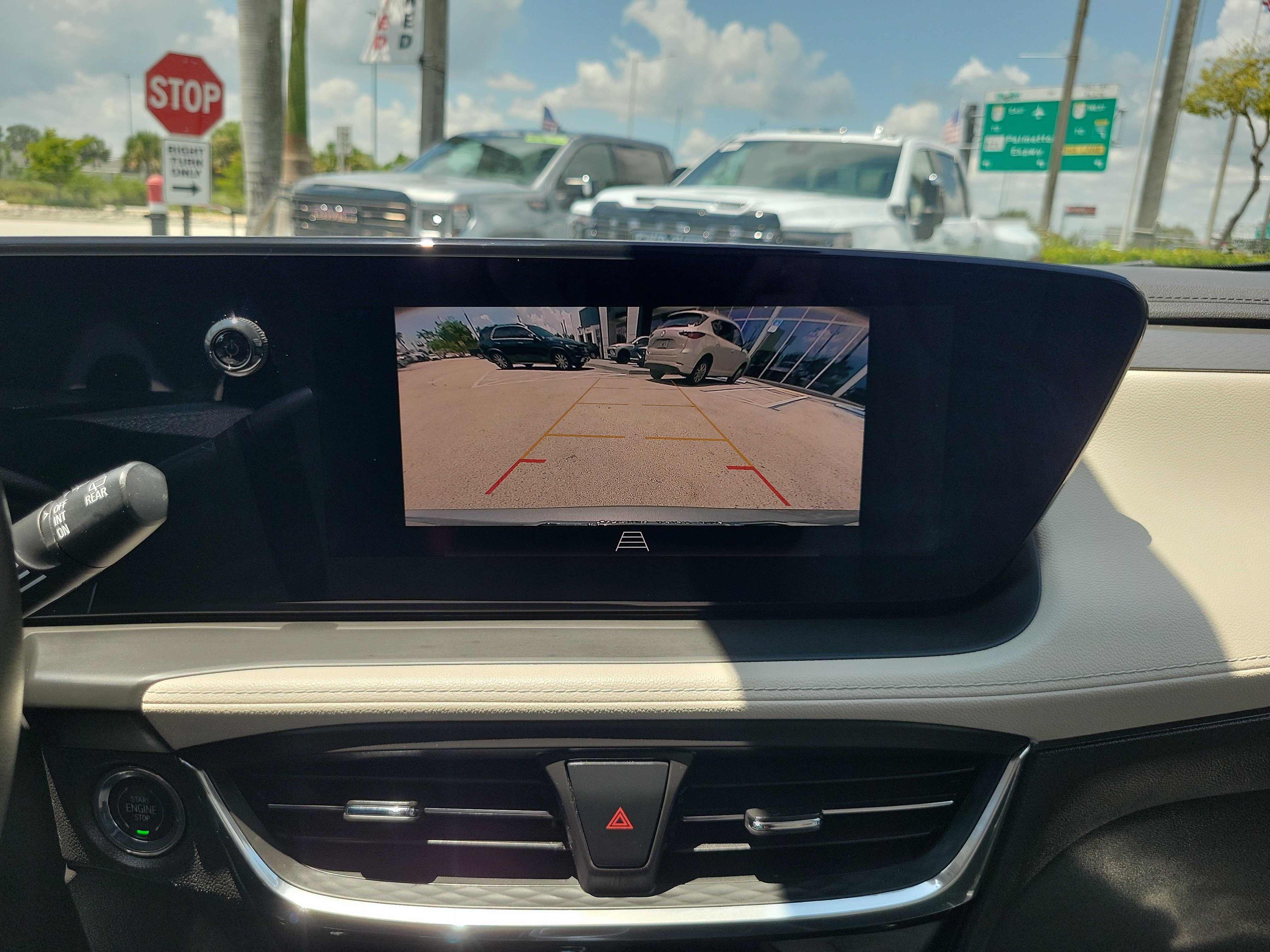 Used 2024 Buick Encore GX Avenir FWD image 10