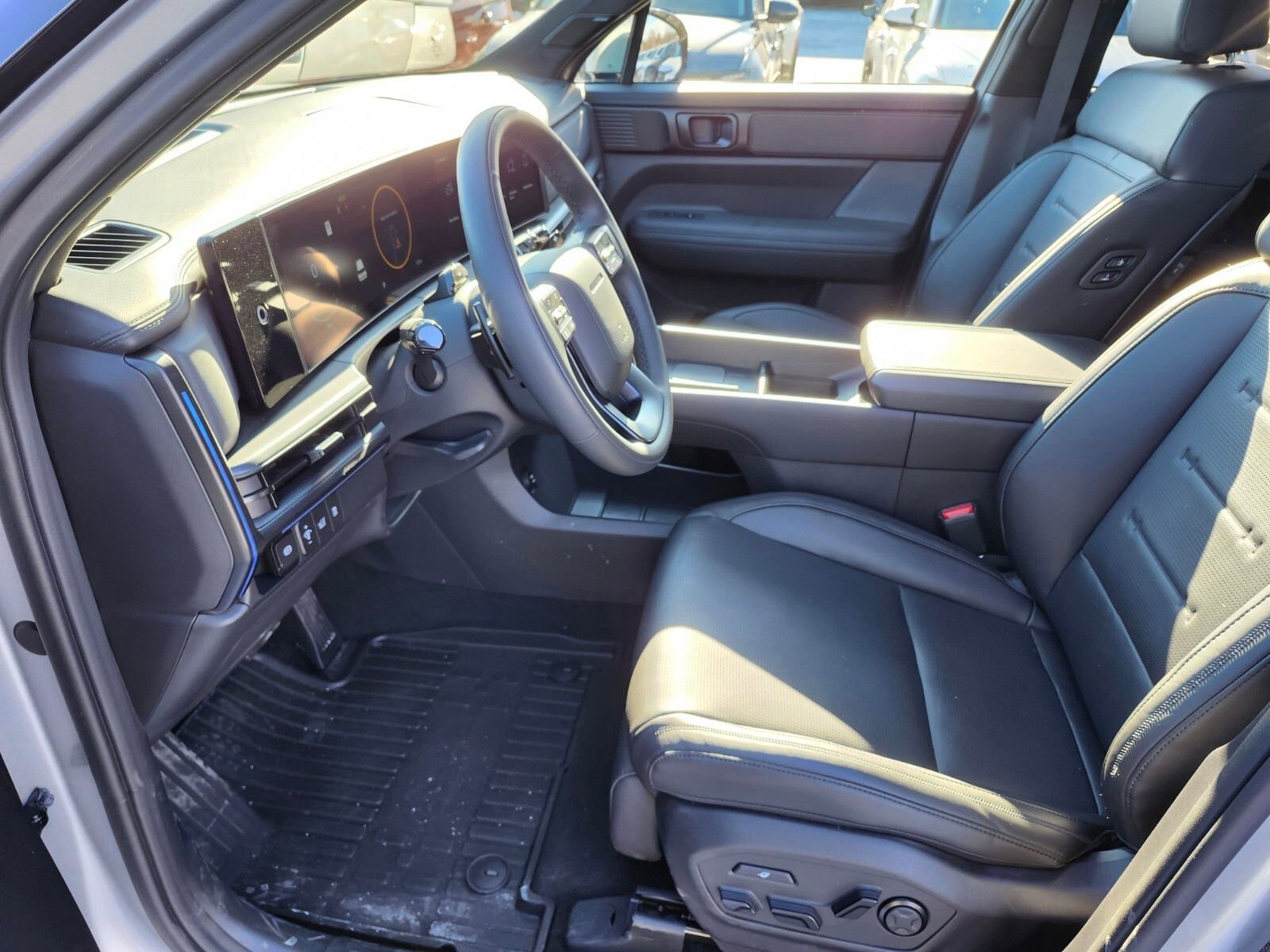 Used 2025 Hyundai Santa Fe Calligraphy image 19