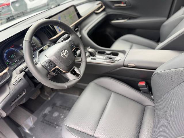 Used 2026 Toyota Crown Signia w/ Advanced Technology Package AWD/4WD image 14