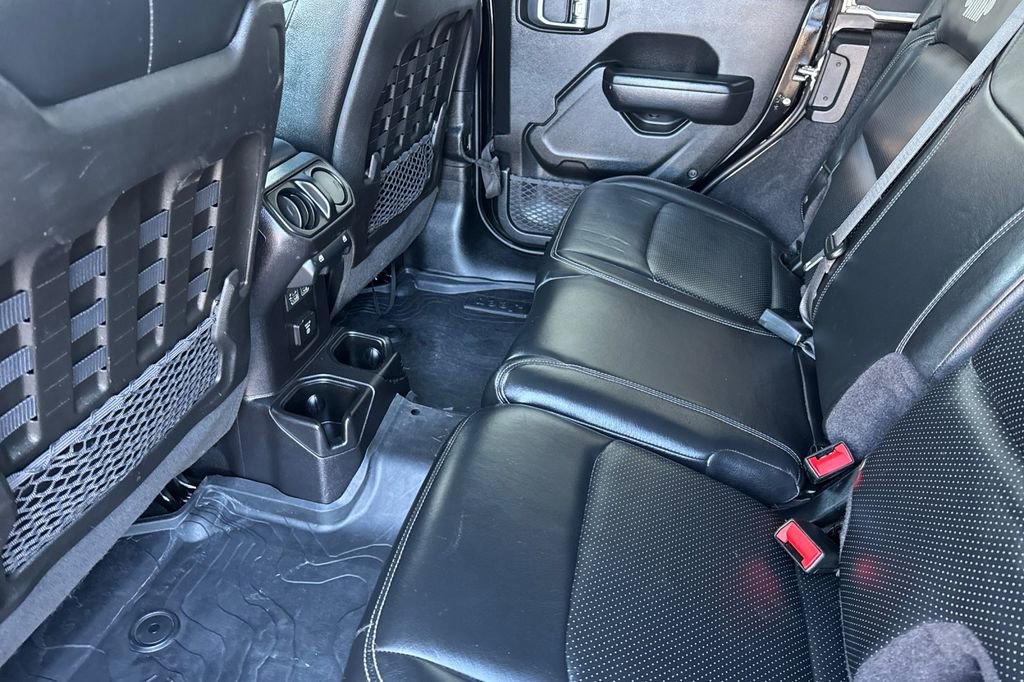 Used 2018 Jeep Wrangler Unlimited Rubicon image 5