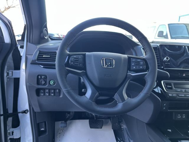 New 2026 Honda Ridgeline Black Edition image 13