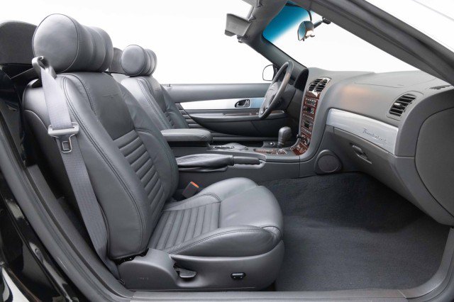 Used 2002 Ford Thunderbird Deluxe image 20