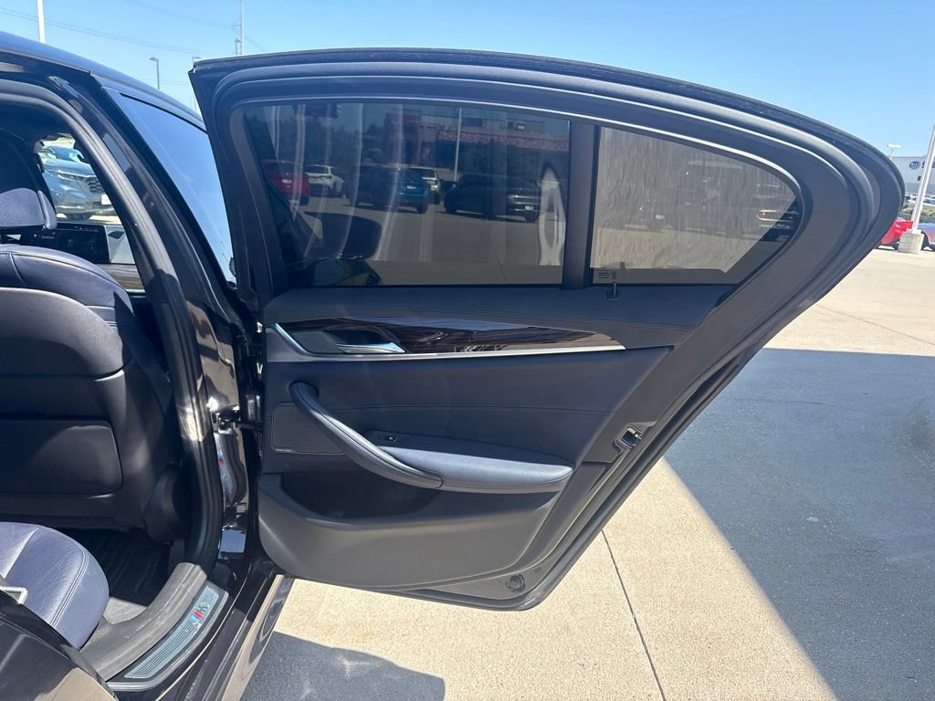 Used 2020 BMW M550i xDrive AWD/4WD image 31