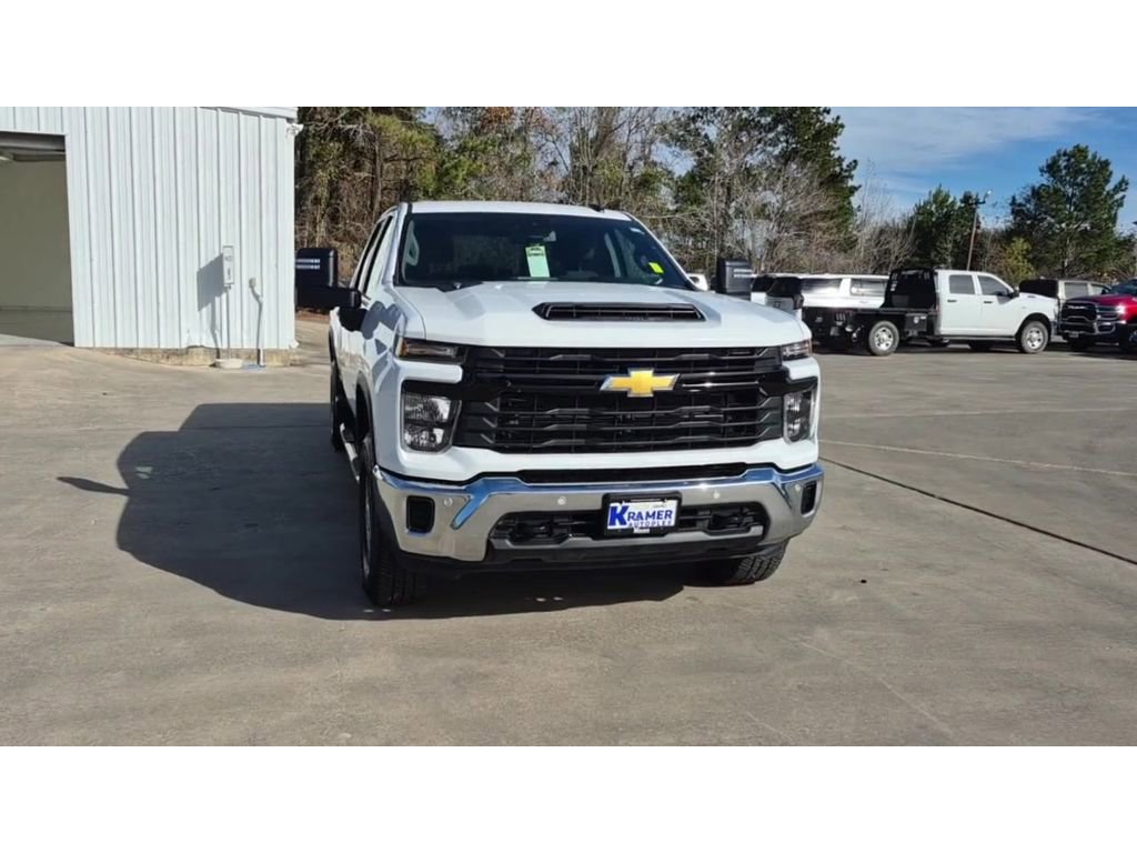 Used 2025 Chevrolet Silverado 3500 W/T w/ WT/CX Safety Package image 3
