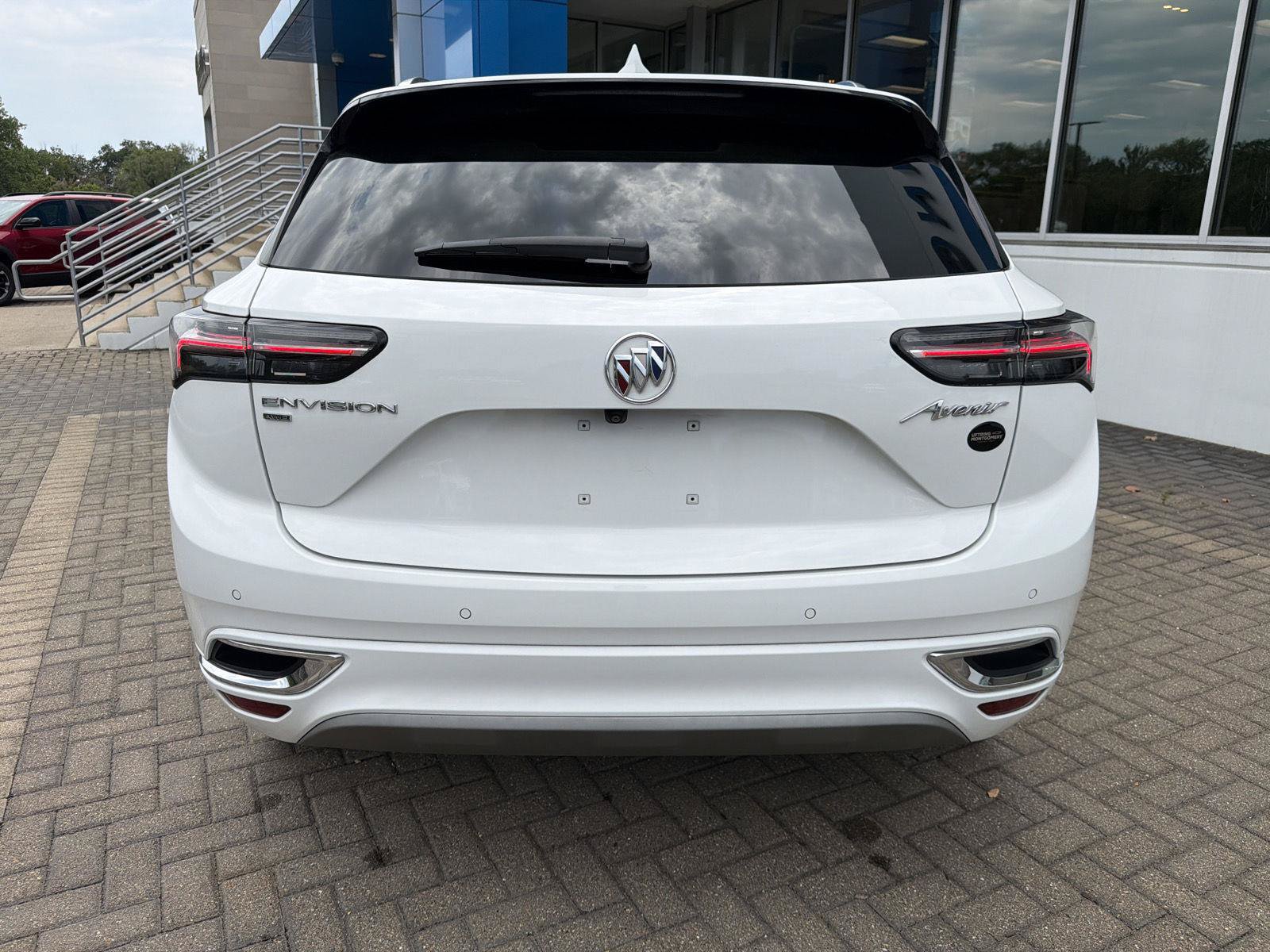 Used 2021 Buick Envision Avenir AWD/4WD image 4