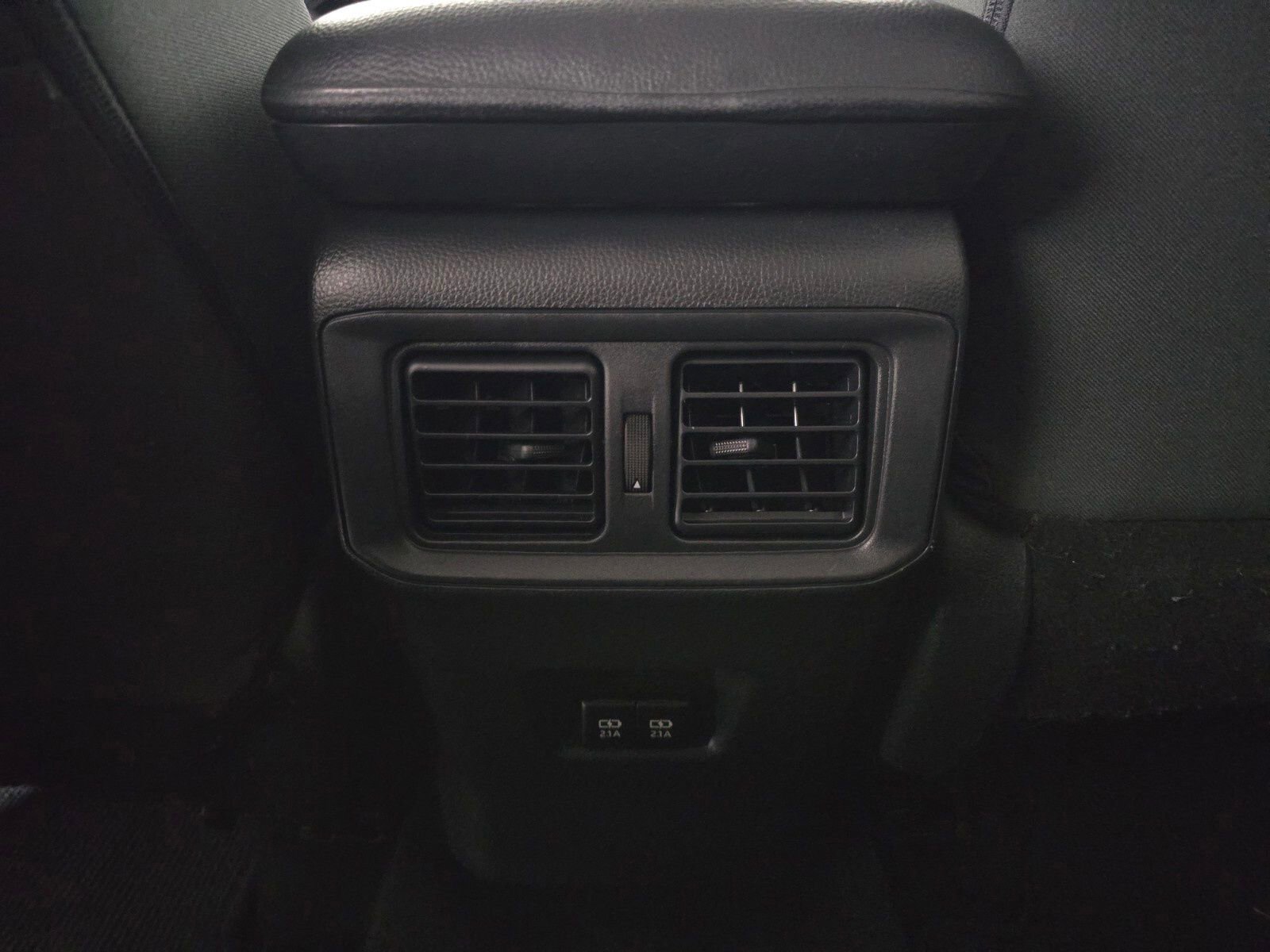 Used 2020 Toyota RAV4 XLE w/ Carpet Mat Package image 26