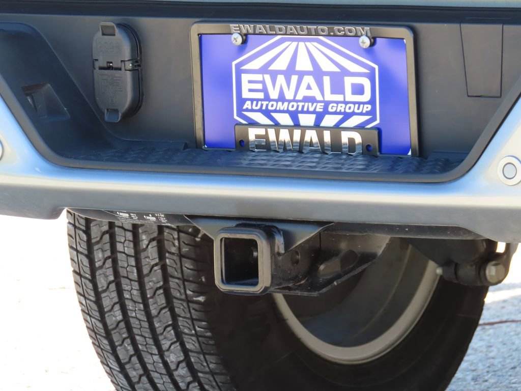 Certified 2024 Chevrolet Colorado LT w/ LT Convenience Package AWD/4WD image 12