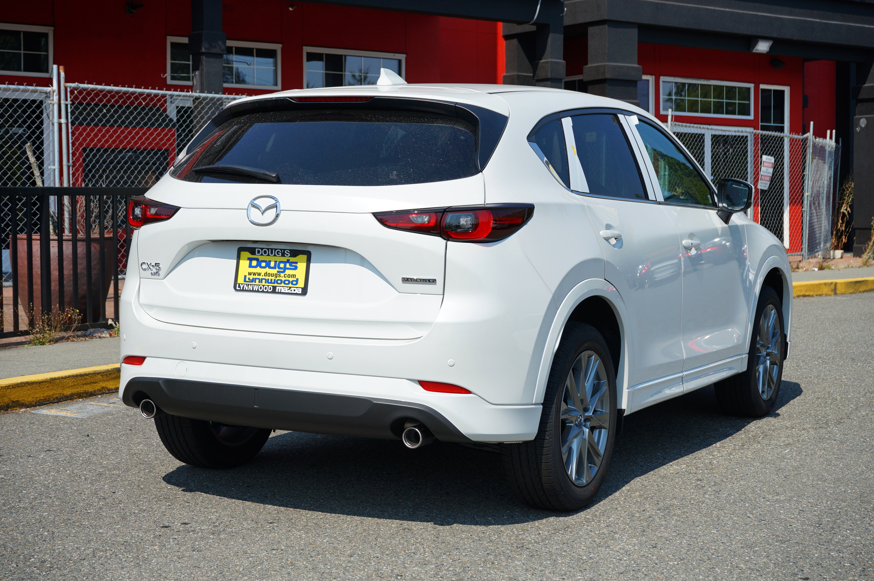 New 2025 MAZDA CX-5 AWD 2.5 S w/ Premium Plus Pkg image 3
