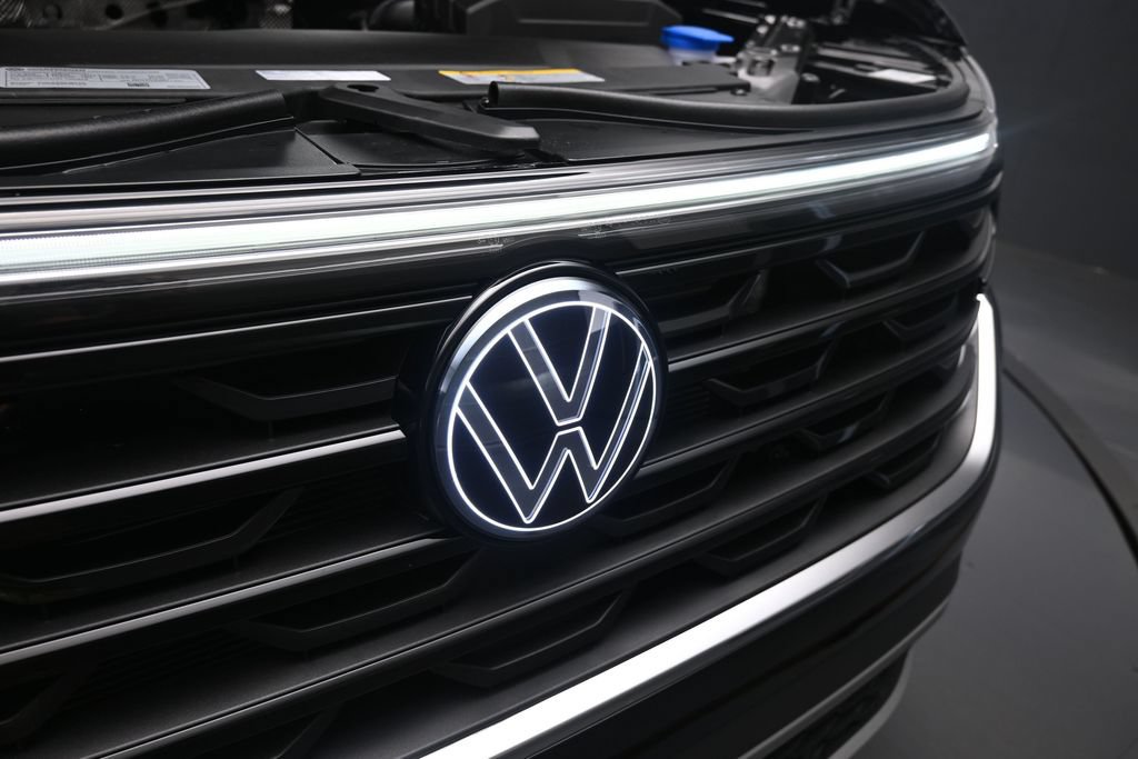 New 2026 Volkswagen Atlas Cross Sport SE FWD image 33