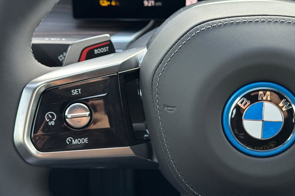 New 2026 BMW i7 xDrive60 w/ Executive Package image 27