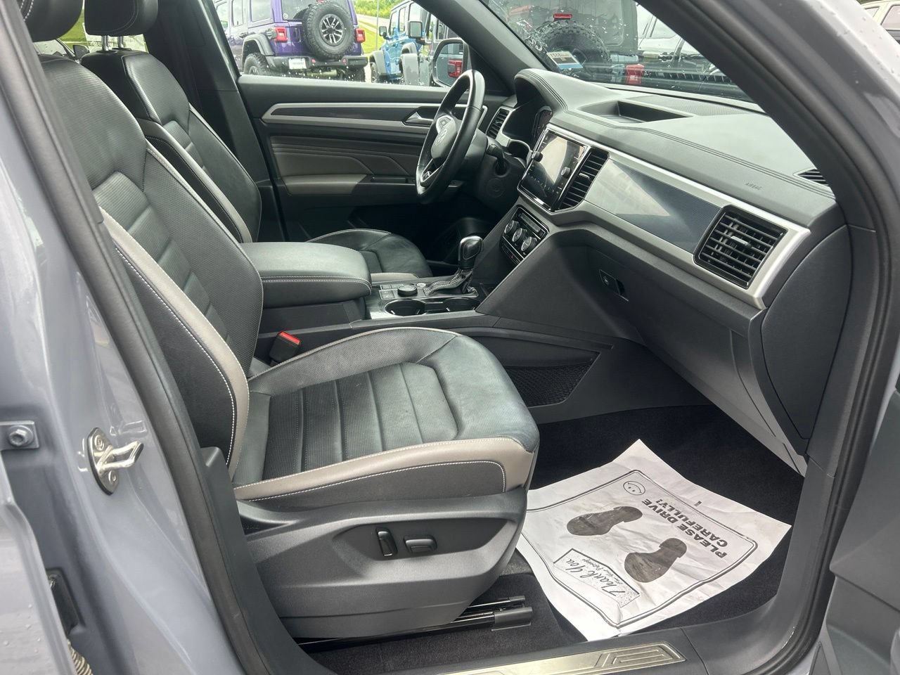 Used 2021 Volkswagen Atlas Cross Sport SEL Premium R-Line AWD/4WD image 15