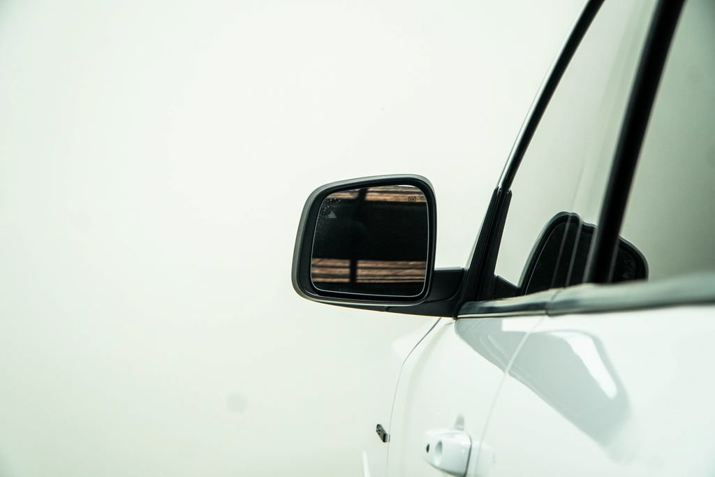 Used 2020 Dodge Durango R/T w/ Blacktop Package AWD/4WD image 14