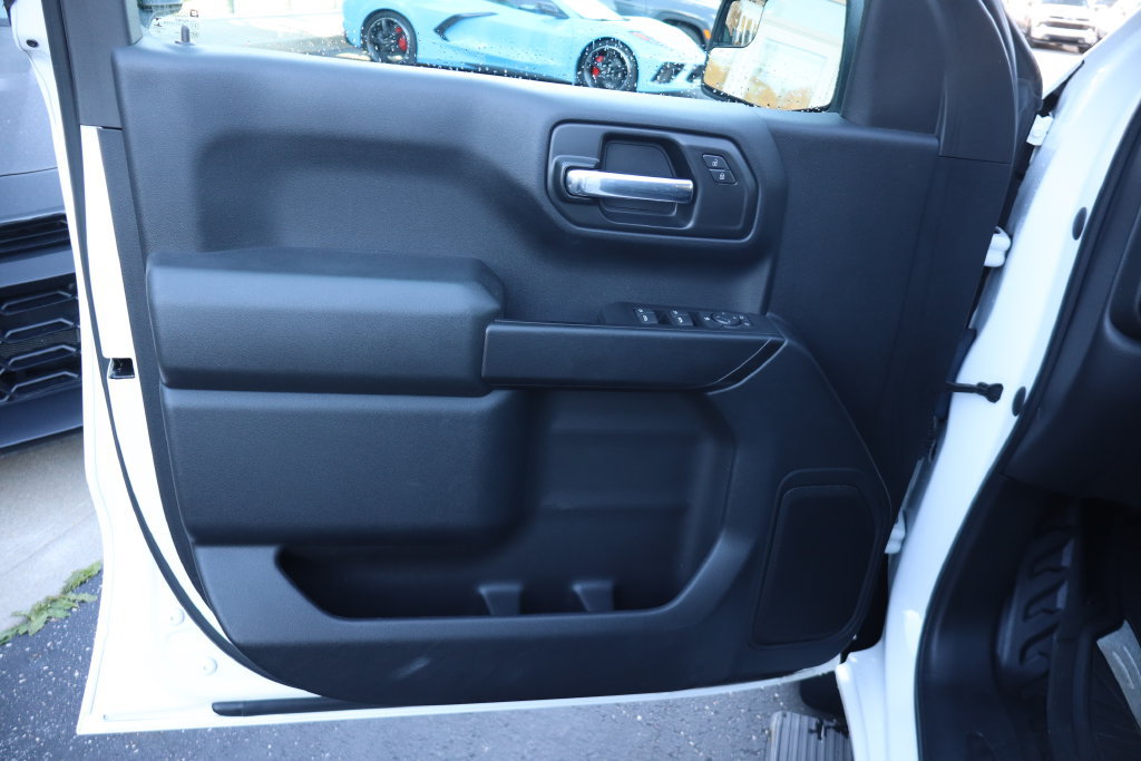 Used 2022 Chevrolet Silverado 1500 W/T w/ WT Value Package AWD/4WD image 4