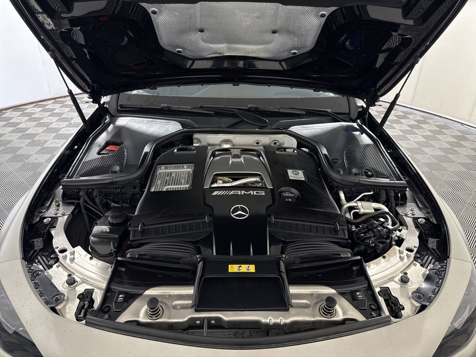 Used 2023 Mercedes-Benz E 63 AMG S image 28
