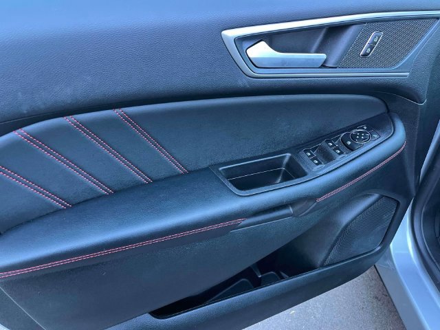 Certified 2024 Ford Edge ST-Line AWD/4WD image 26