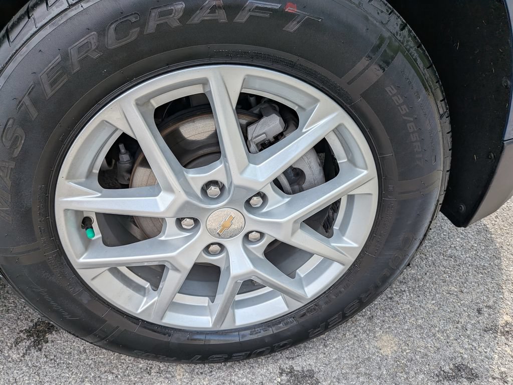 Used 2024 Chevrolet Equinox LS w/ LPO, Floor Liner Package AWD/4WD image 41