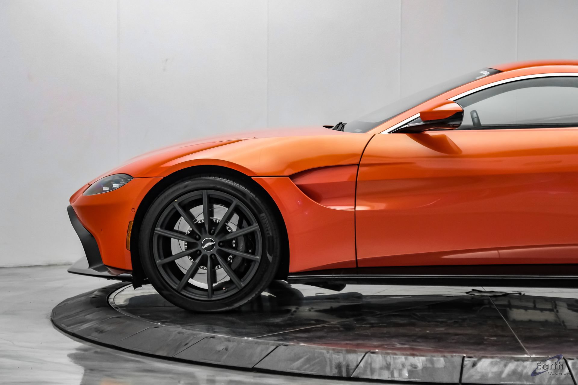 Used 2020 Aston Martin V8 Vantage Coupe RWD image 10