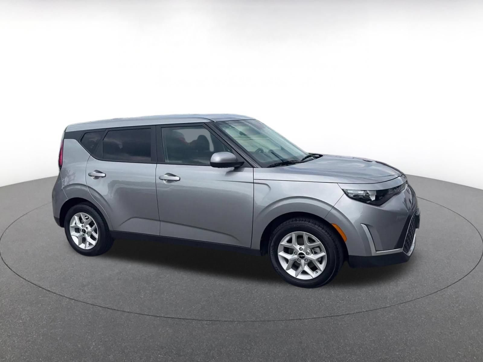 Used 2025 Kia Soul LX w/ LX Technology Package FWD video 2
