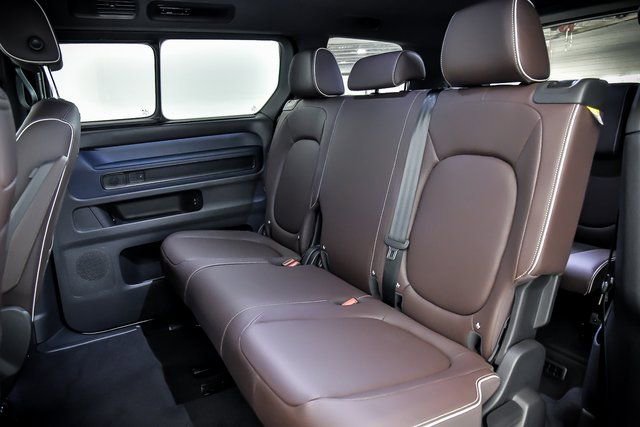New 2025 Volkswagen ID. Buzz Pro S image 10
