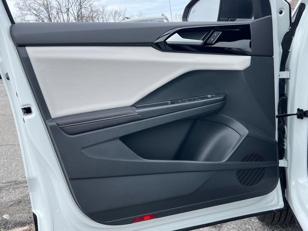 New 2026 Volkswagen Taos S AWD/4WD image 15